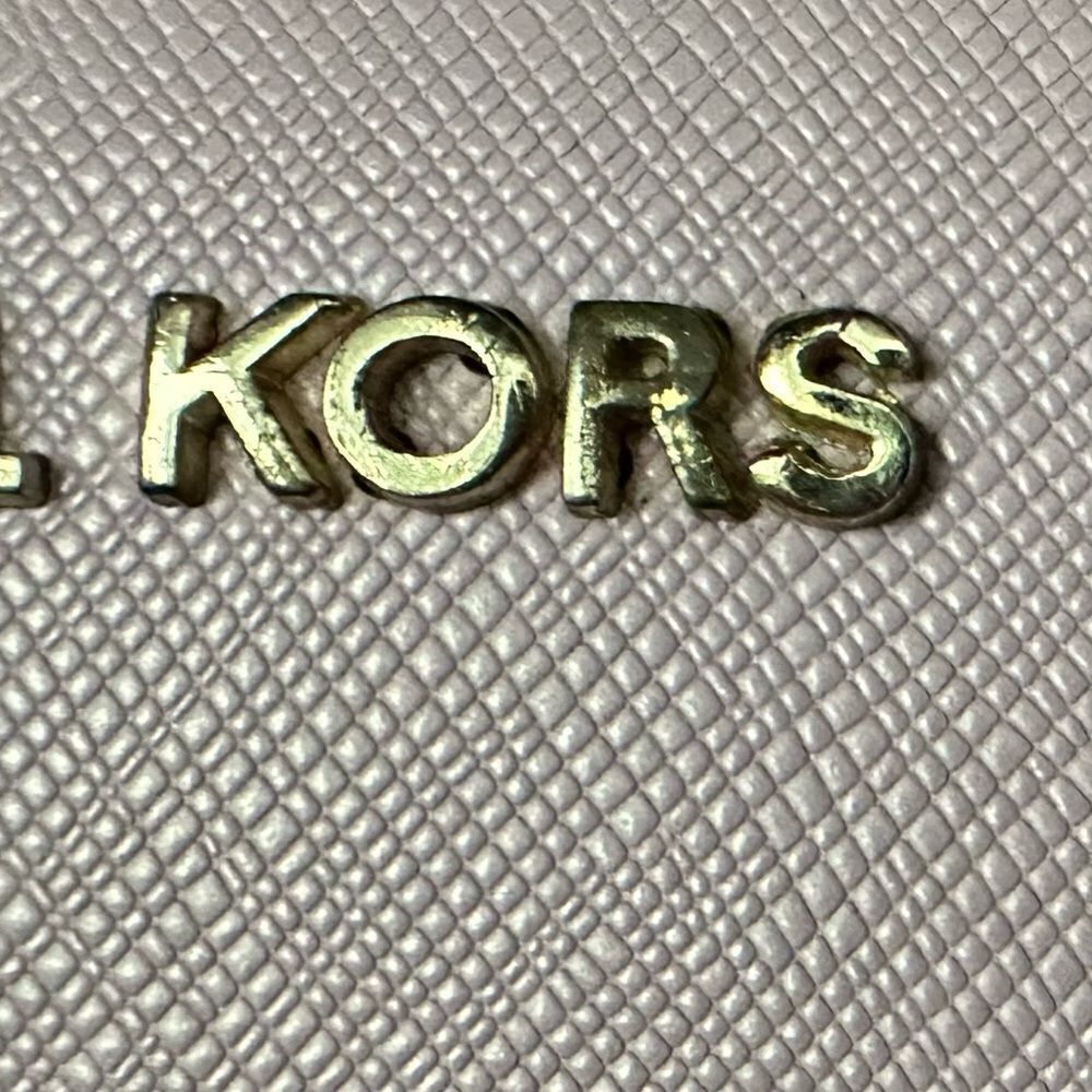Michael Kors Wallet - Picture 2 of 6